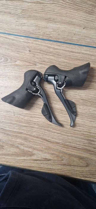 Manetes shimano claris r2000 2x8 novas