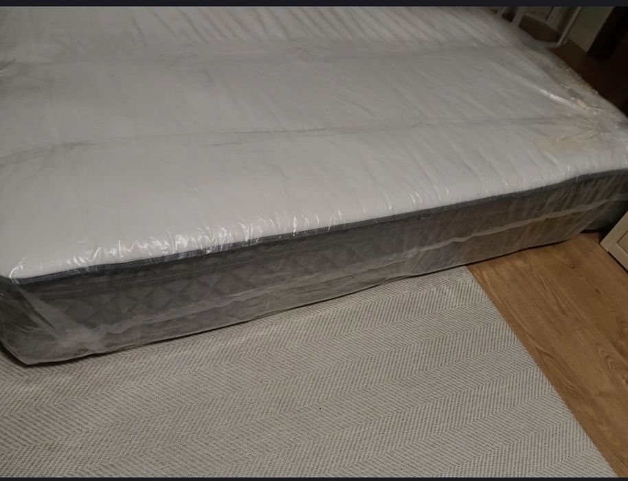 Colchão casal 200x140x30 novo