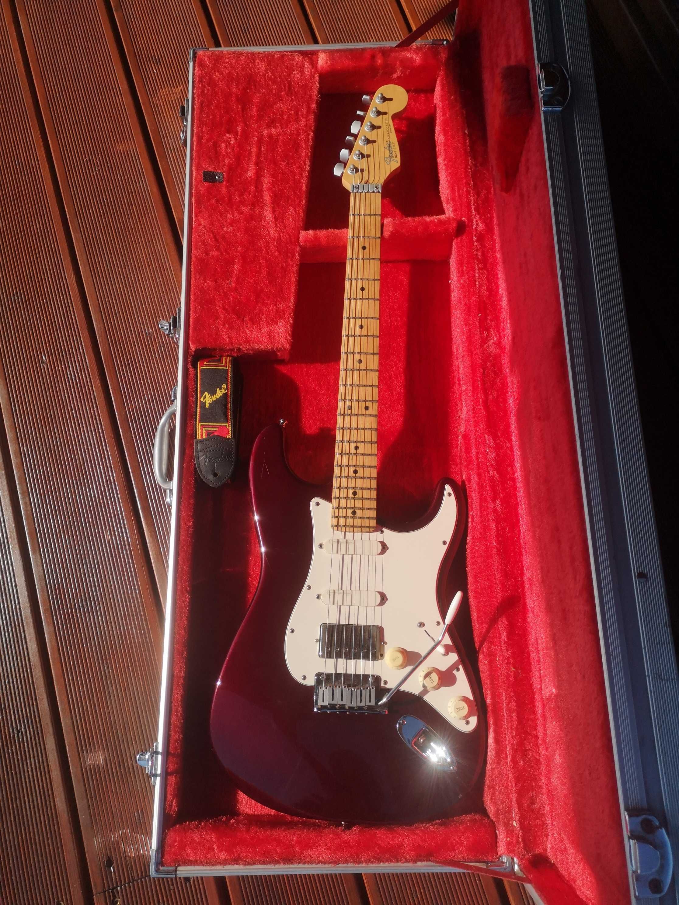 FENDER STRATOCASTER USA Deluxe Plus Hss 1993 Midnight Wine
