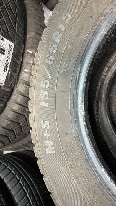 Комплект зимової гуми 195/65/15