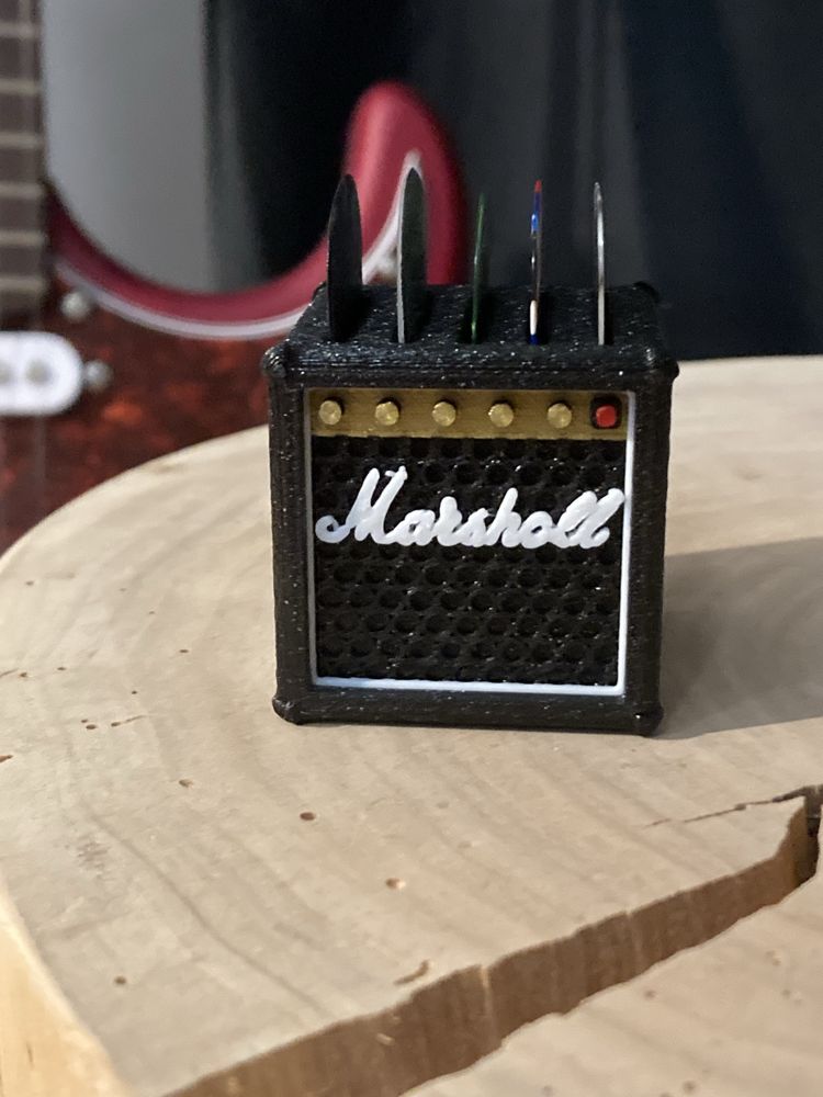Wzmacniacz Marshall Organizer na Kostki Gitarowe 3D
