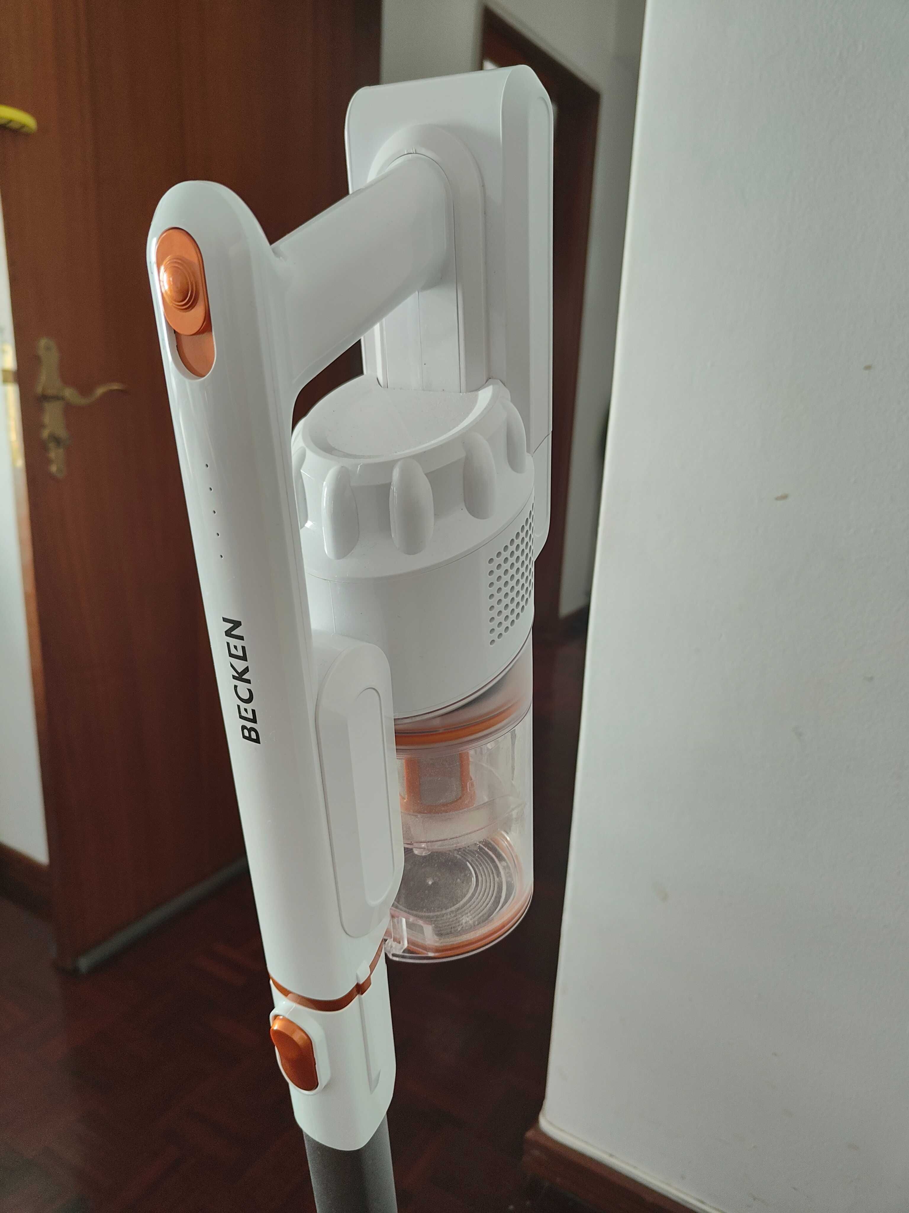 Aspirador Vertical BECKEN BVVC9302 – Como Novo, c/ Garantia e Caixa
