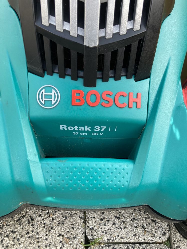 Kosiarka akumulatorowa Bosch Rotarak 37 Li 36 Volt