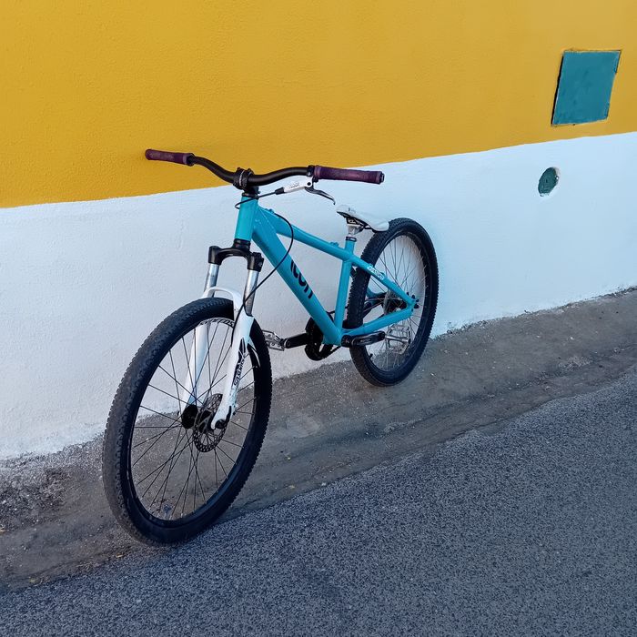 Vendo dirt jump em bom estado