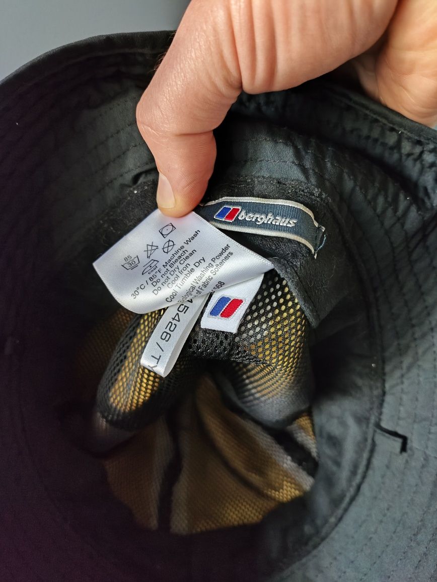 Продам панаму Berghaus GORE-TEX