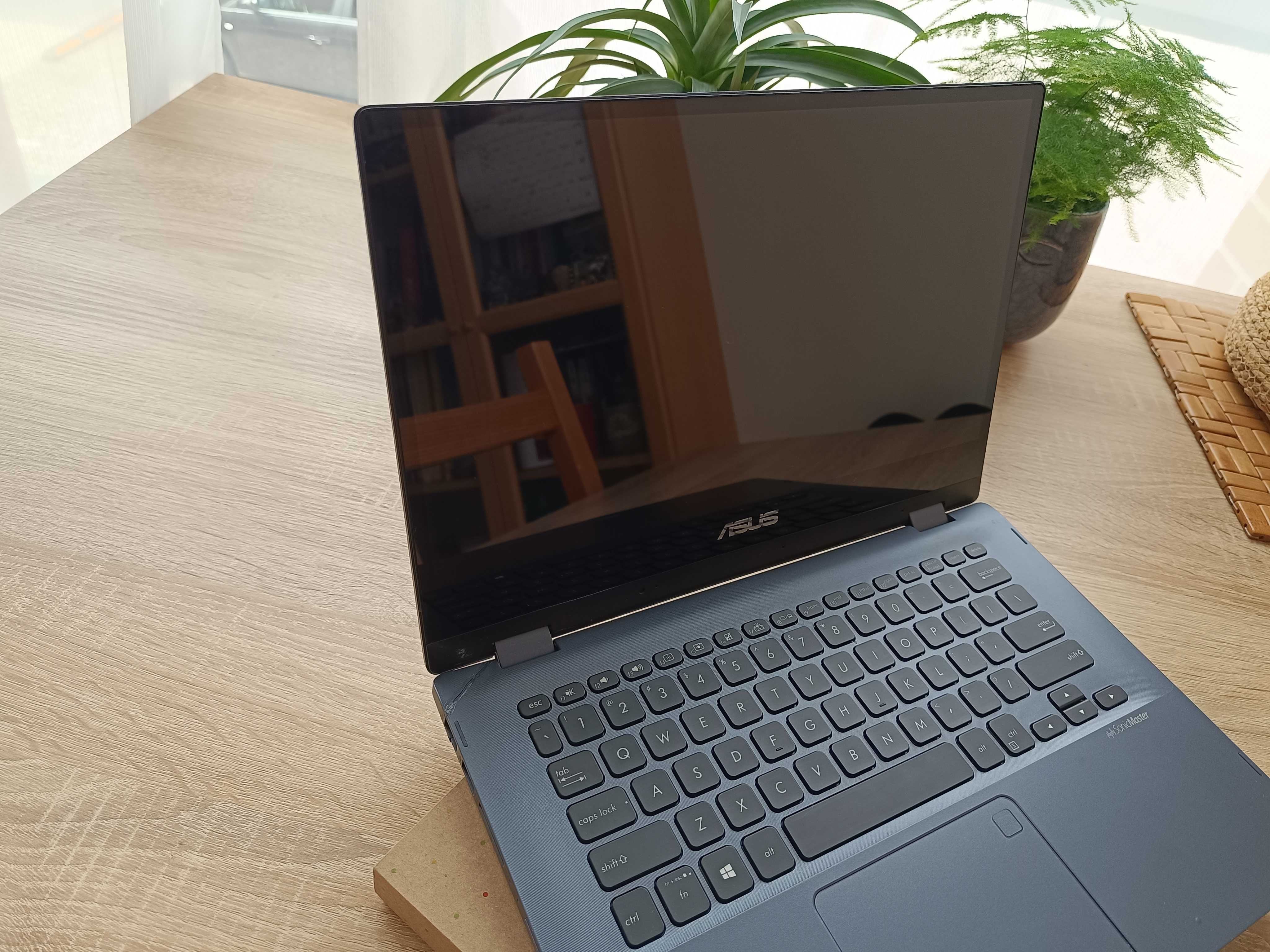 ASUS VivoBook Flip 14 TP412F – i5 / SSD 512 GB / 
dotykowy ekran
