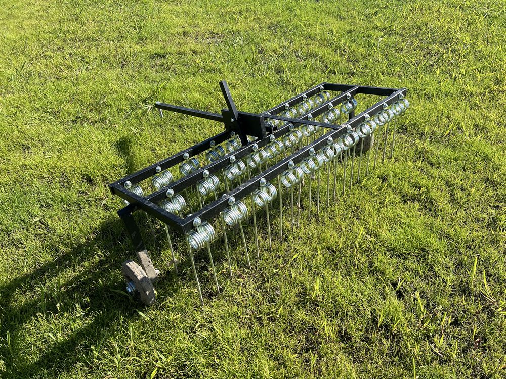 Aerator wertykulator walec z kolcami lata niwelacyjna wynajem