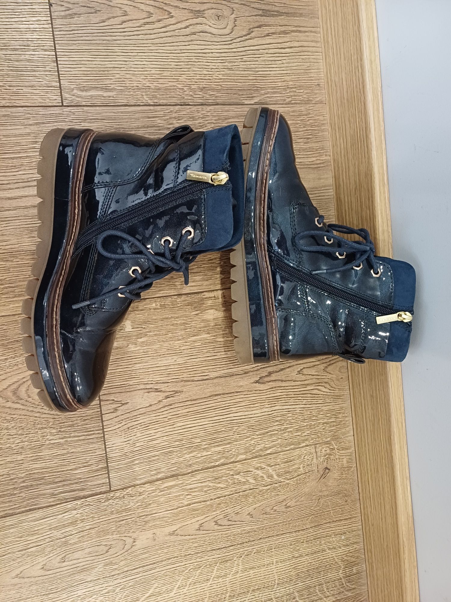 Buty Tamaris botki zimowe rozmiar 39 damskie kozaki trapery