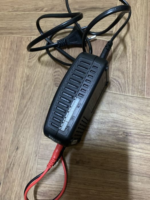Зарядний пристрій SkyRC e450