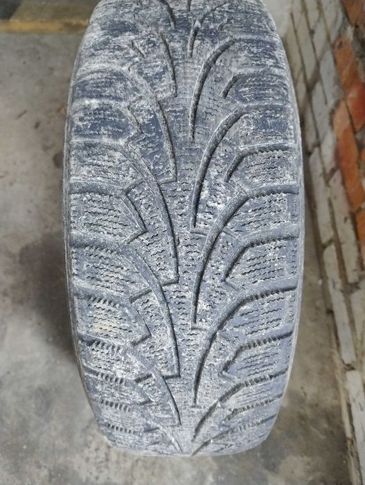 Продам зимову гуму R15