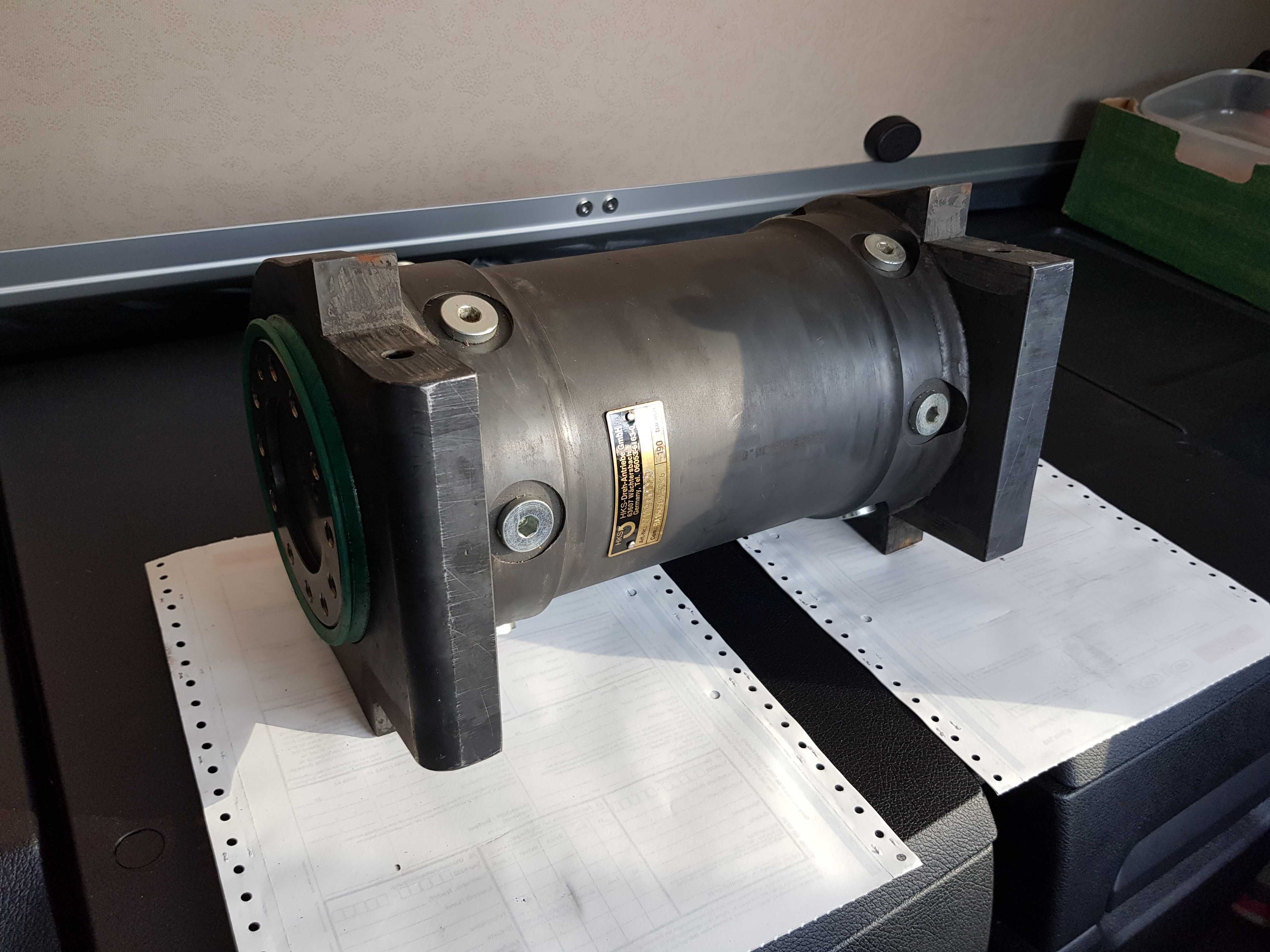 Szybkozłacze Powertilt rototilt engcon tiltrator do różnych koparek