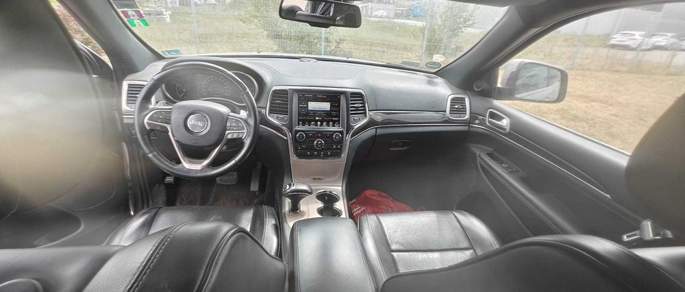 Jeep Grand Cherokee Overland bezwypadkowy max wers salon Polska fv vat