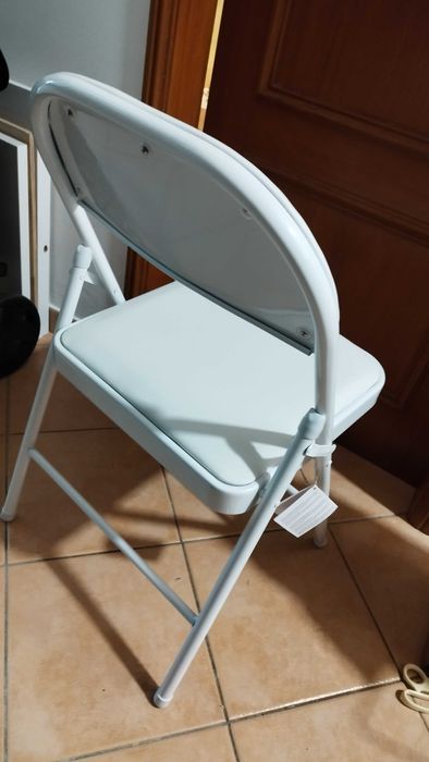 Pack 4 cadeiras dobráveis novas brancas na caixa original nunca usadas