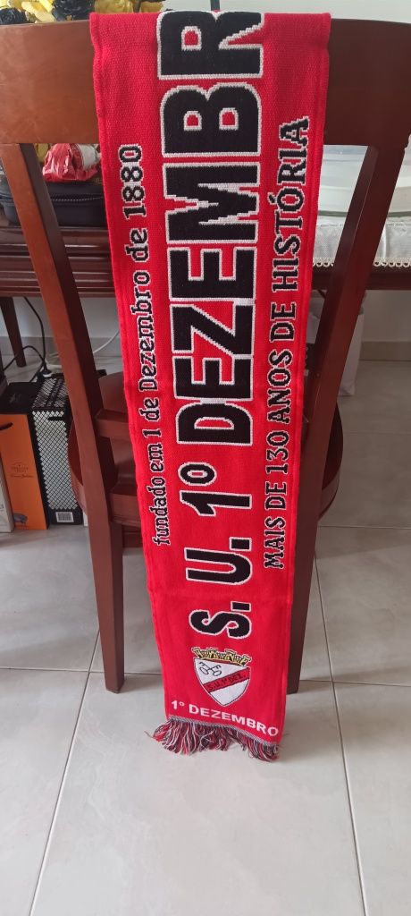 cachecol novo 1 de Dezelmbro