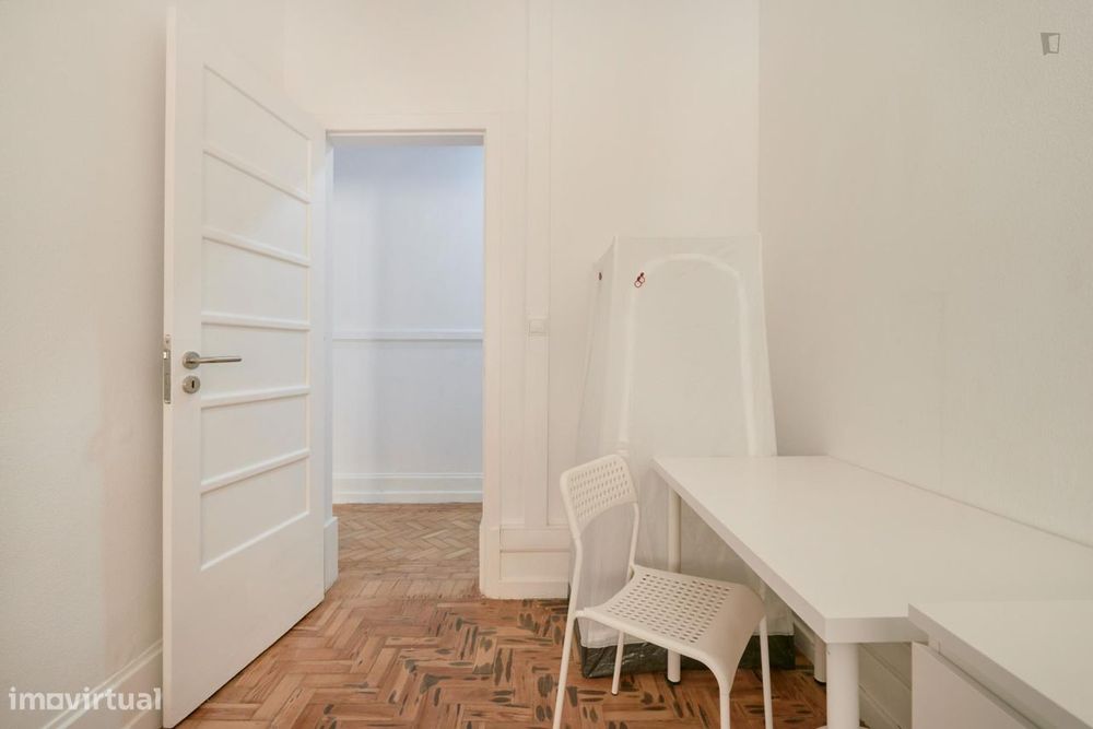514241 - Quarto com cama de casal em...