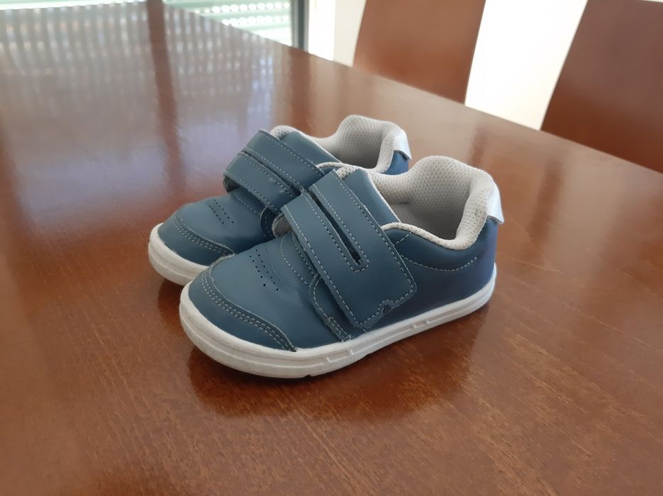 Ténis decathlon tamanho 24