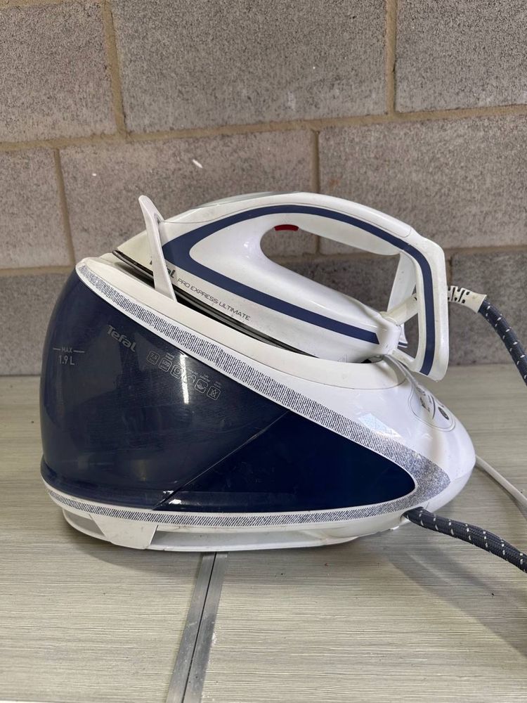 Парова праска Tefal GV 9563