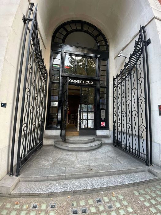 Перевозка картин в Европу и Великобританию