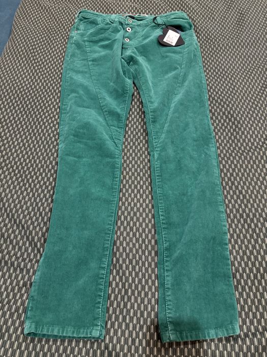 Spodnie sztruksowe damskie