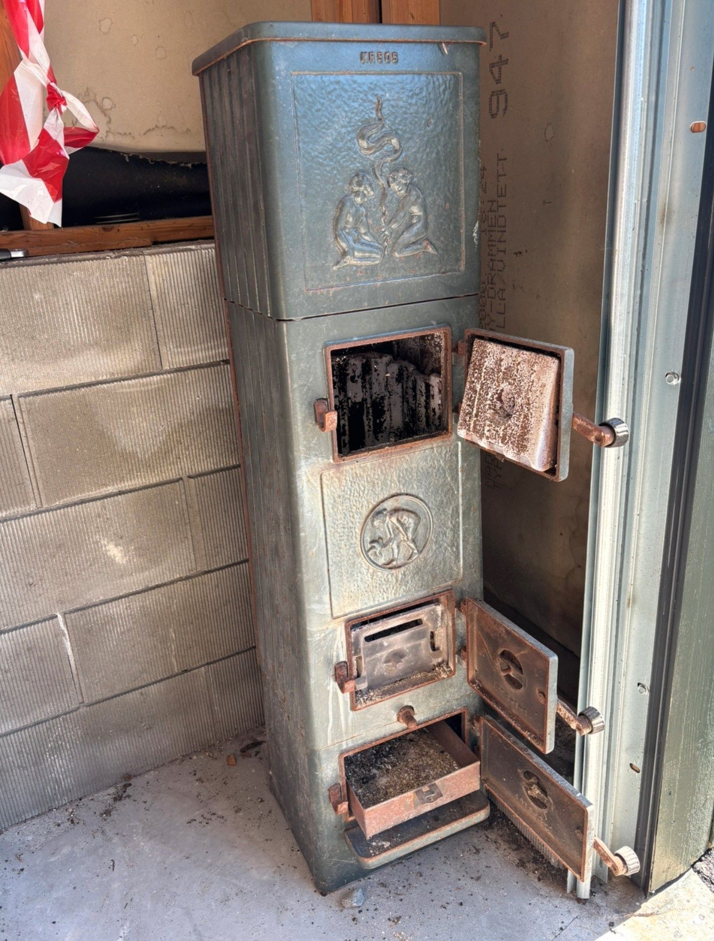 Piec, kominek ozdobny Jotul 505
