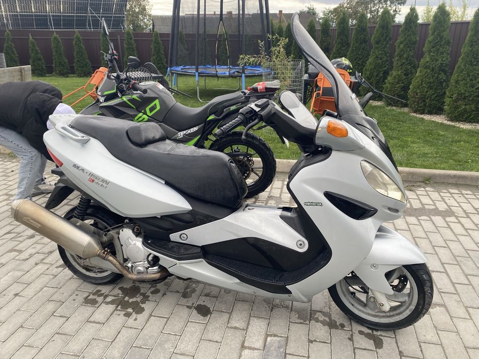 Malaguti madison k400