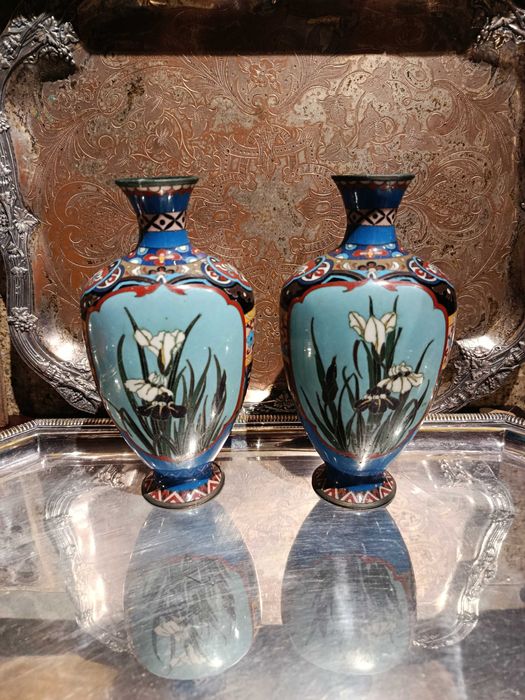 Jarras Esmalte Cloisonné Japão Meiji Séc XIX 18,5 cm