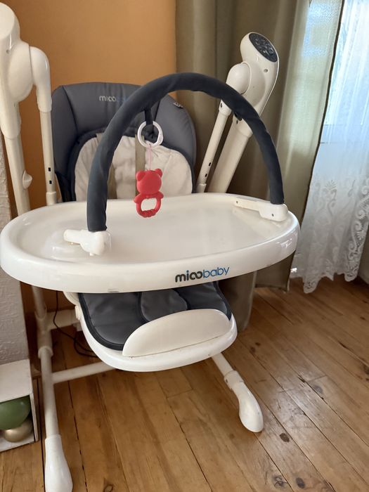 Шезлонг,крісло для годування,заколихувальний центр