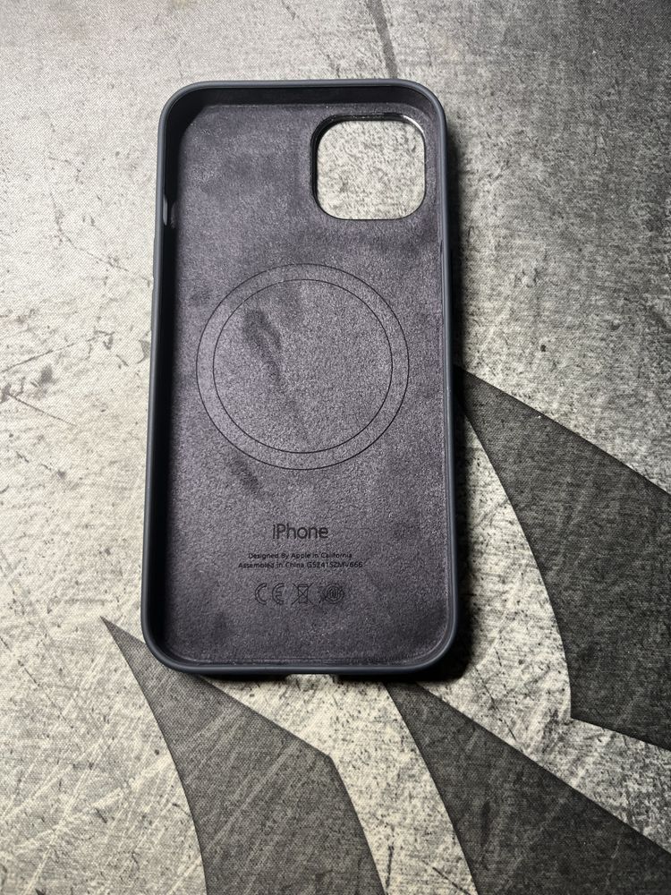 Capa iphone 13 midnight