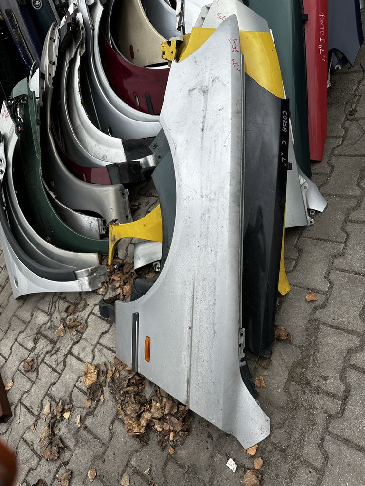 Błotnik BMW E39 Lewy przód