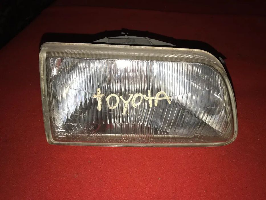 ÓTICA / FAROL DA FRENTE TOYOTA