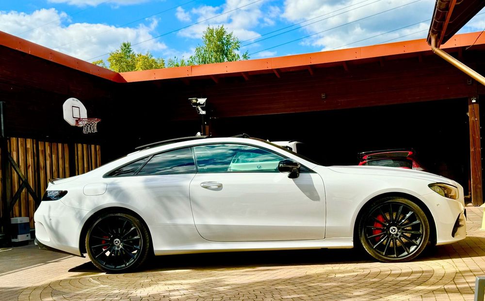 Mercedes-Benz Klasa E Wyjątkowy Mercedes E300 Copupe  9G-TRONIC - zamiana