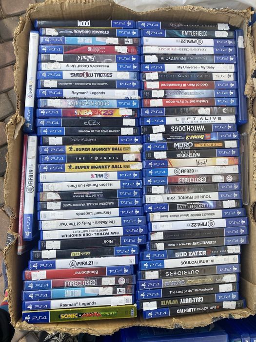 Gry PS4 PS5 Sony Play Station Sprzedaż gier pudełkowe games Zestaw