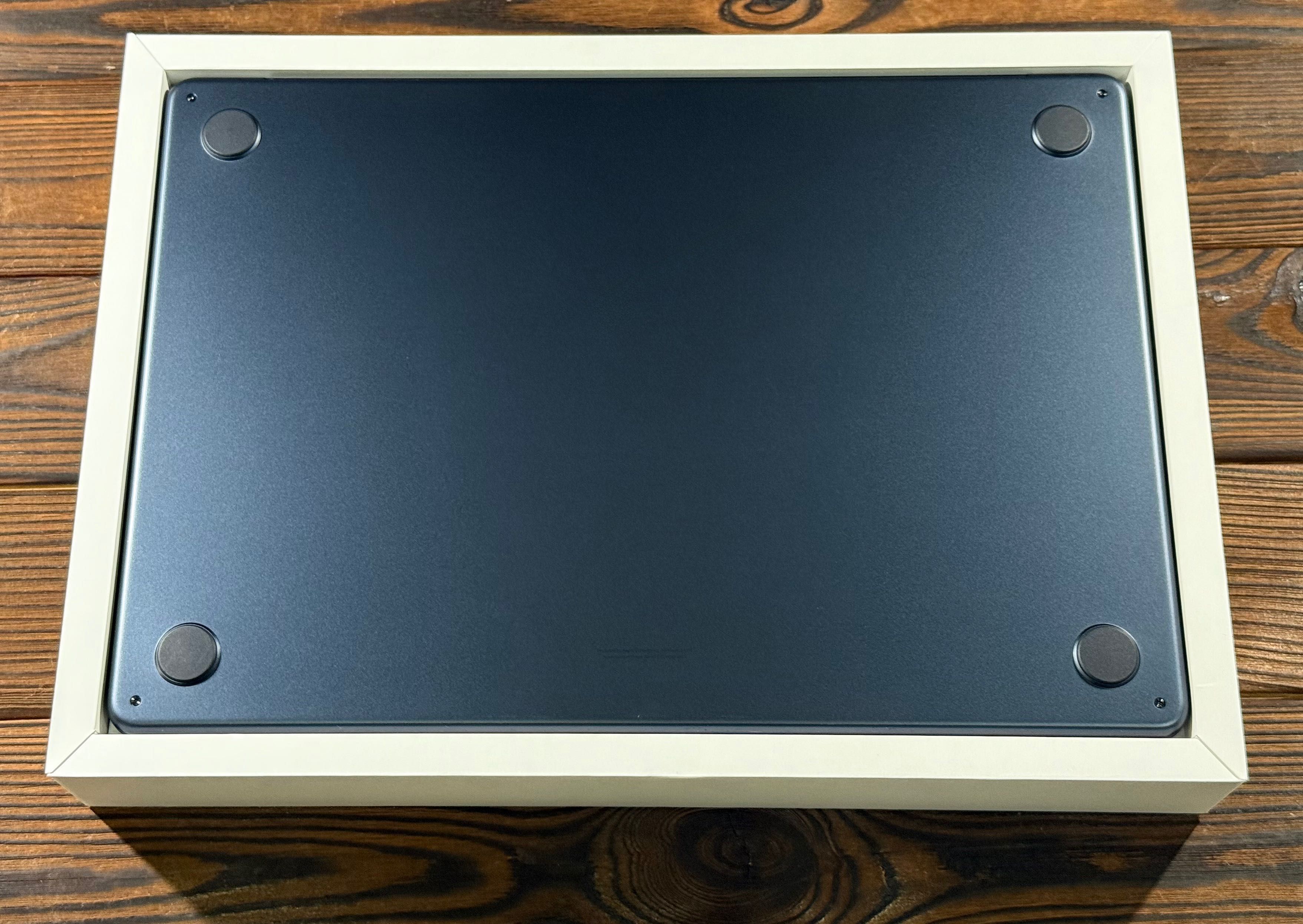 MacBook Air 15 Mid 2024 Midnight (MXD43)  M3 16/512SSD LikeNew 1099$