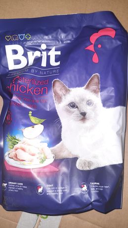 Корм для котов Brite sterilized chiken, 6пачек 300гривен.