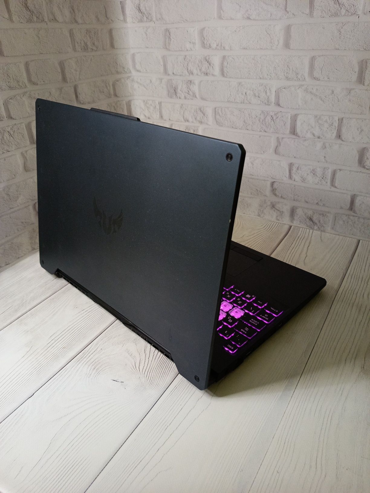 Геймерський ноутбук Asus TUF GAMING RTX 2060 Ryzen 9 16Gb RAM 1 Tb SSD