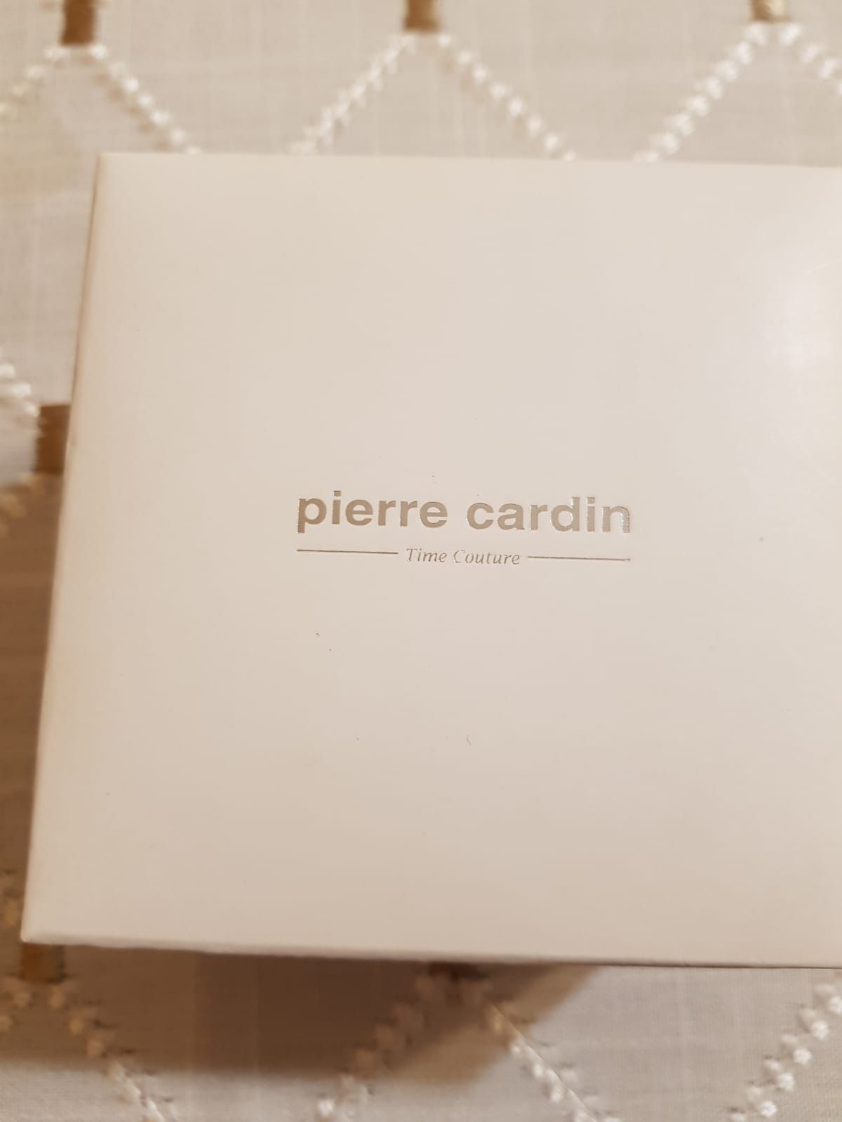 Zegarek damski Pierre Cardin.