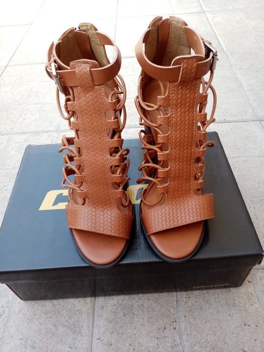 Sandálias Colcci novas tamanho 36