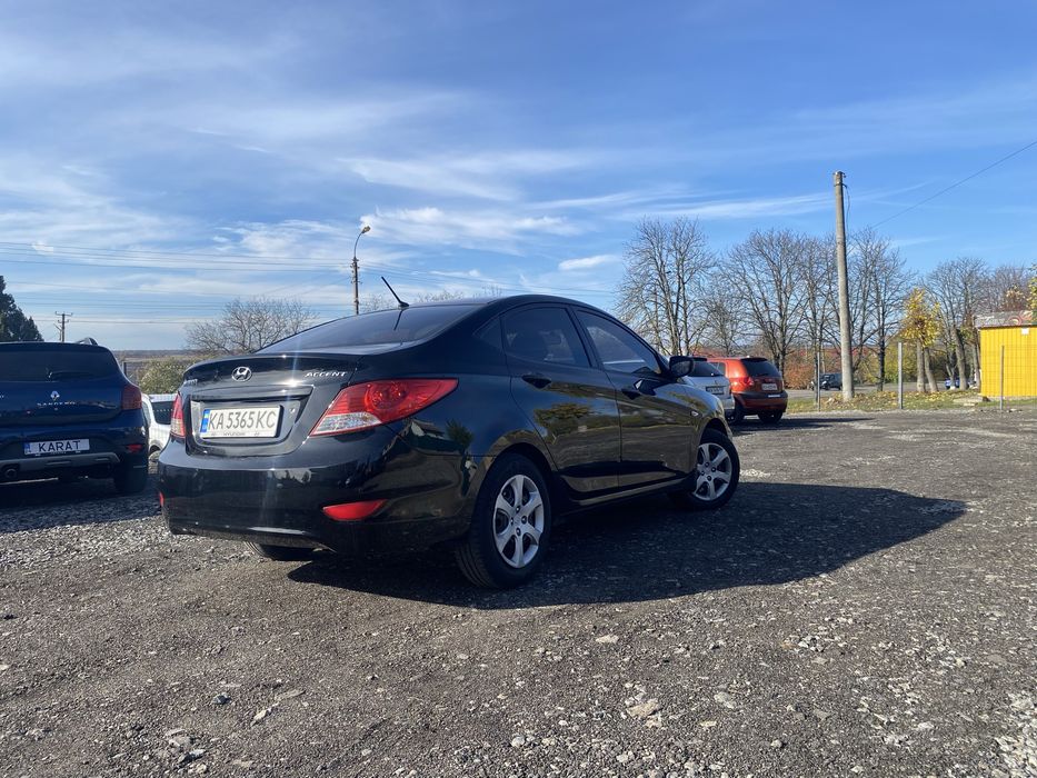 Hyundai Accent 2011 рік