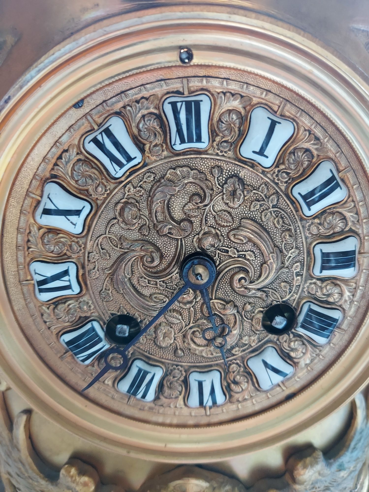 Stary zegar francuz