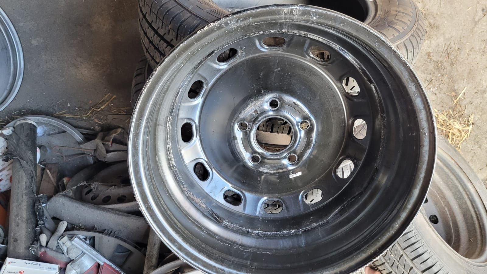 Felgi 16" Renault Trafic Opel Vivaro Nissan 5x114.3 +Gratis