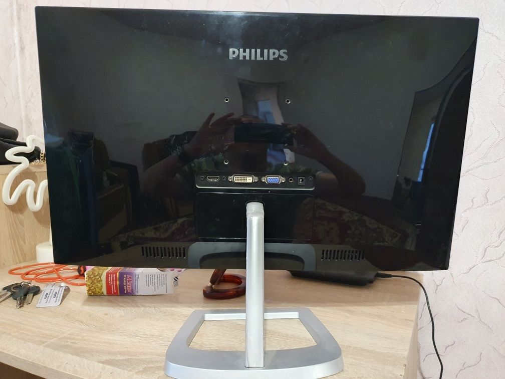 Монитор 23.8" Philips E-Line 246E9QDSB/00/01 IPS, 75Hz, FreeSync, VESA