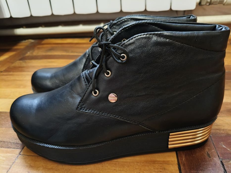 Чоботи демісезон 39р