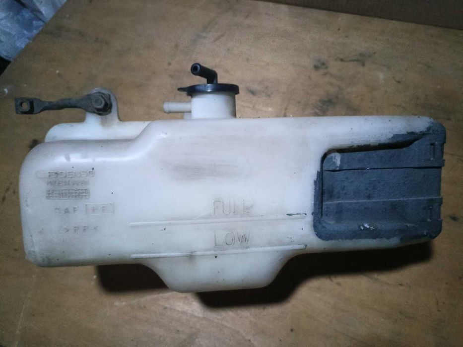 Бачёк расширительный Denso Бачок розширювальний Тойота  16470-17061