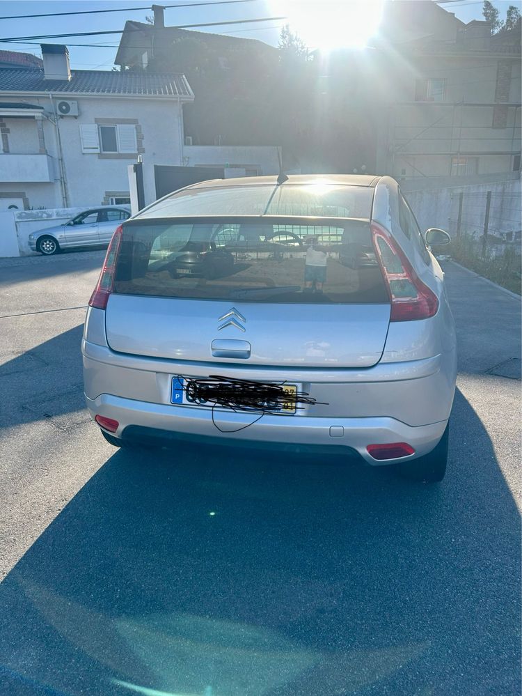 Citroen c4 vtr 110 cv com 245000 km usada sem problemas.