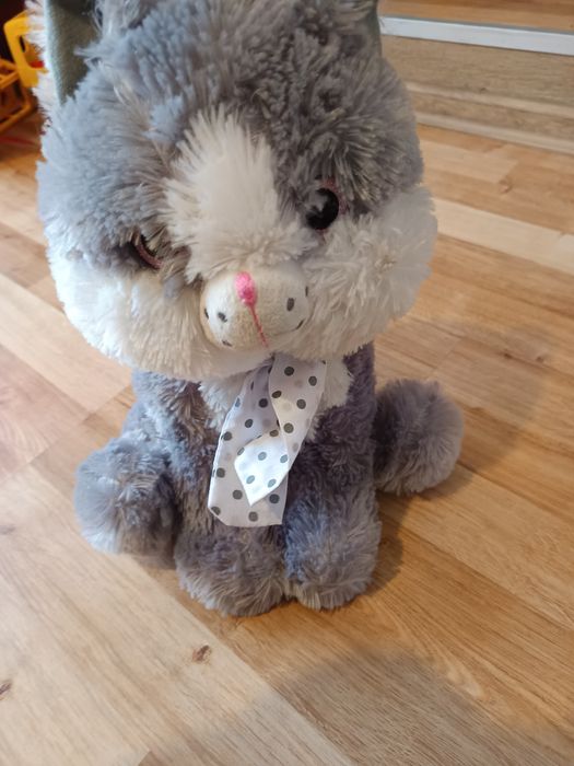 Nr336) maskotka przytulanka kotek kot siedzi