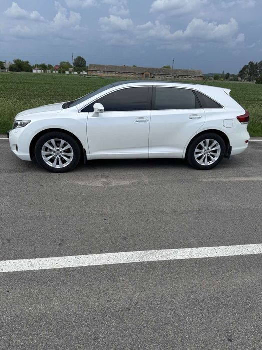 Продам Toyota Venza