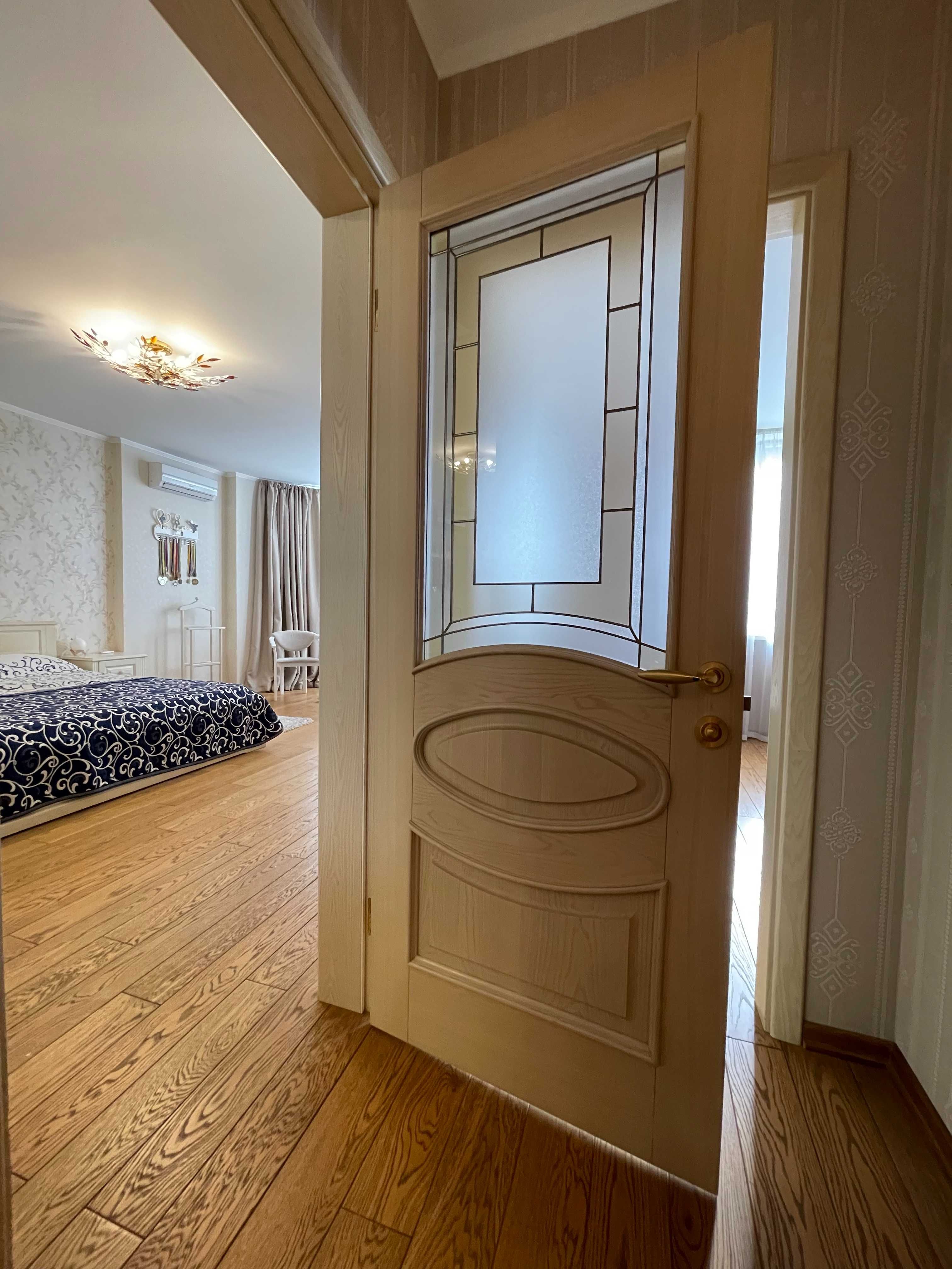 4-кімн. 133кв.м, вул. Срібнокільська  22, метро Осокорки, Рівер Молл.