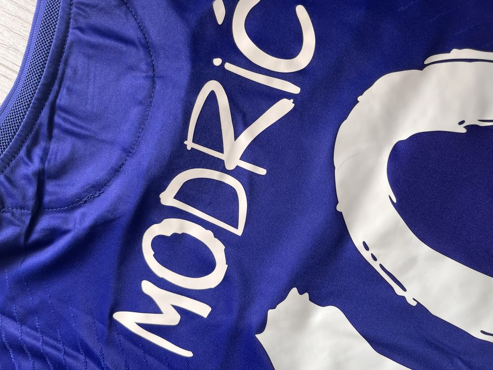 Koszulka Real Madryt Y-3 – Luka Modrić #10 – rozmiar M