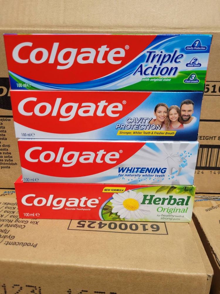 Зубная щетка colgate