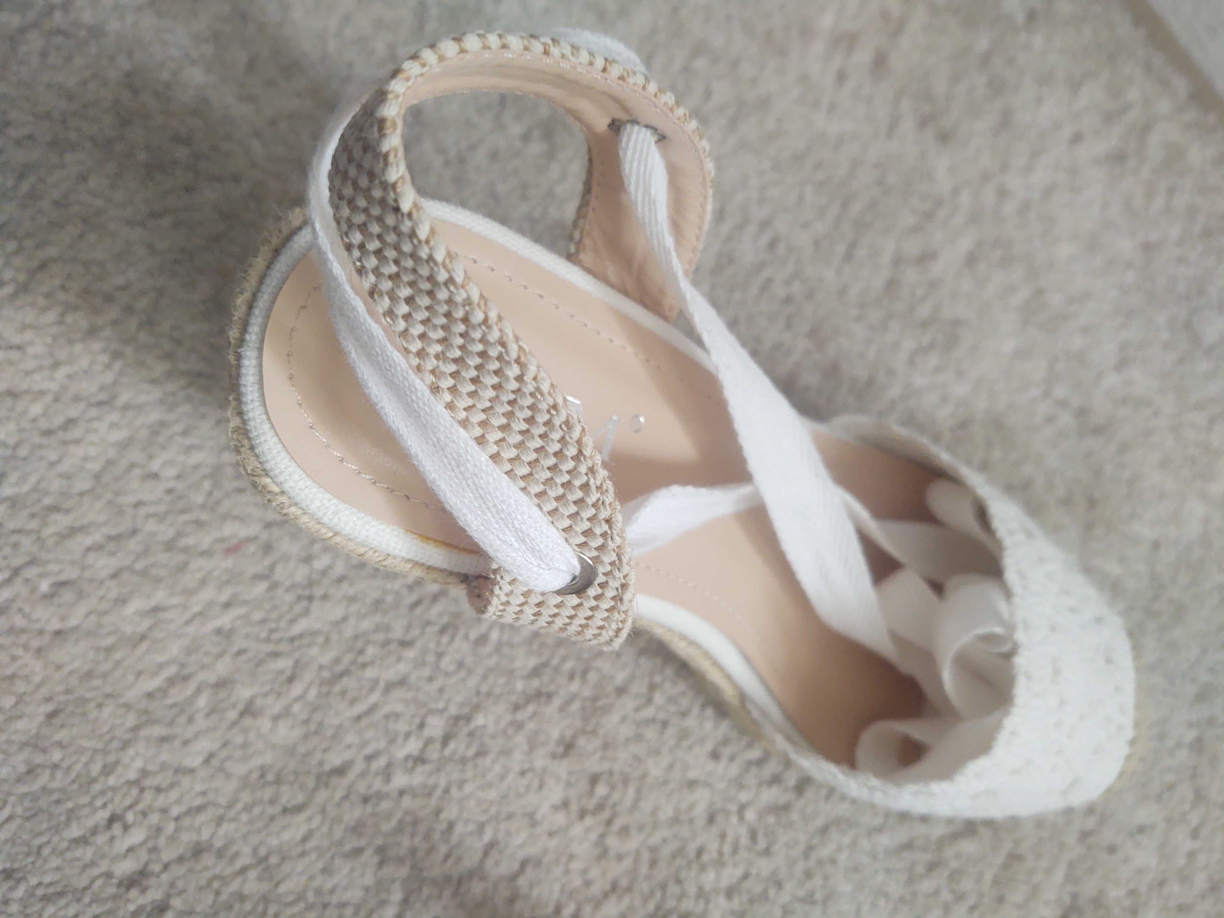 Wiązane nowe sandały na koturnie - espadryle r. 38